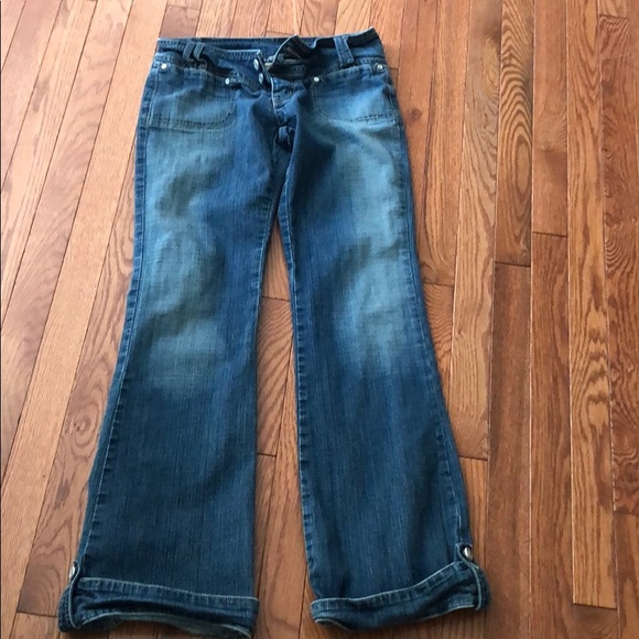 Jeans - Picture 1 of 3